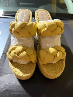 “New” Kenneth Cole Braided Espadrille size7.5